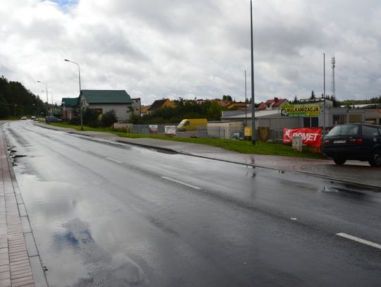 Odpadające tynki, smród i wilgoć. Kolejne problemy z ulicą Lubichowską?