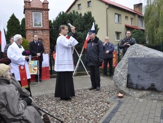 Odsłonięto tablicę pamięci ofiar totalitaryzmów