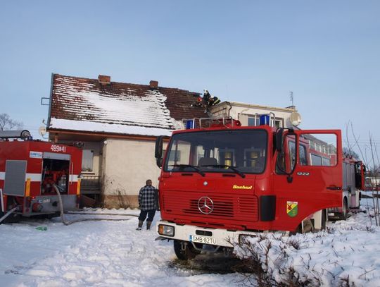 Ogień w budynku jednorodzinnym