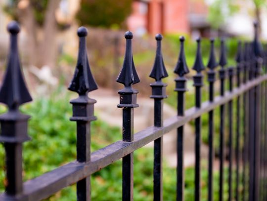 Ogrodzenia Aluminiowe – Nowoczesne Rozwiązanie od Sklepu Europłot