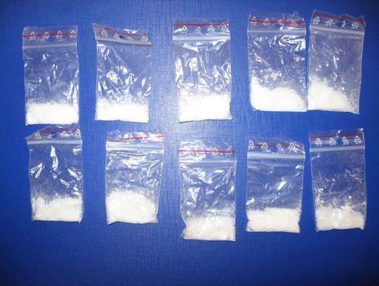 Ojciec zgłosił policji narkotykowe znalezisko w szafie syna