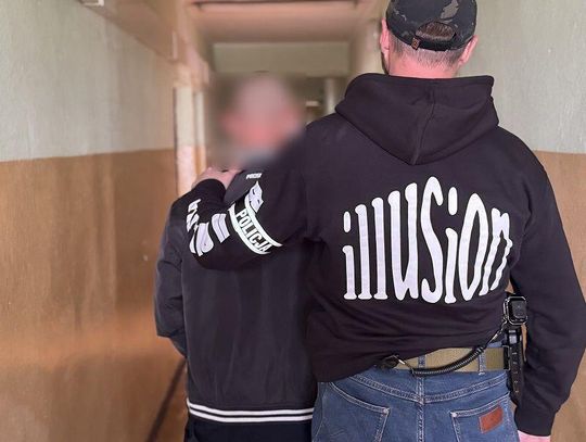 Okradał drogerie, a potem dokonał włamania. Łupem m.in. drogie perfumy i biżuteria