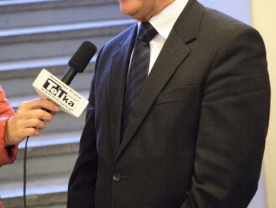 Oskarżony prezydent czuje się jak w "teatrze jednego aktora"