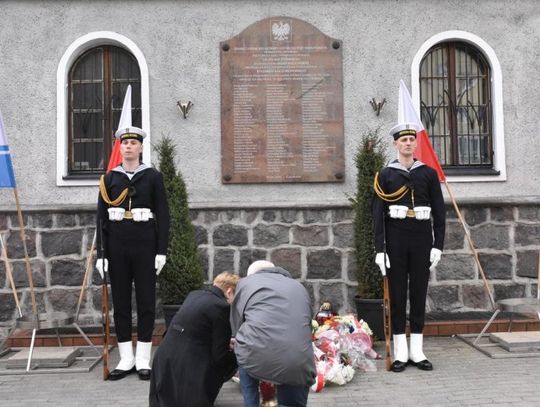 Ósma rocznica katastrofy smoleńskiej w Gdyni 