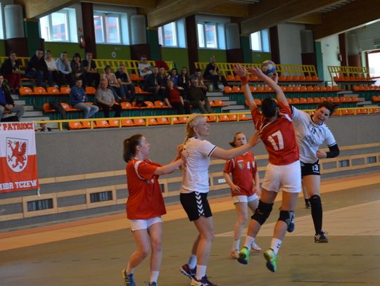 Ósme zwycięstwo samborzanek