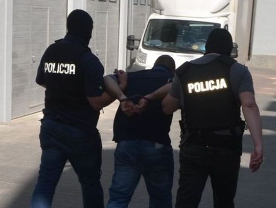 Ostrym narzędziem zranił mężczyznę w klatkę piersiową