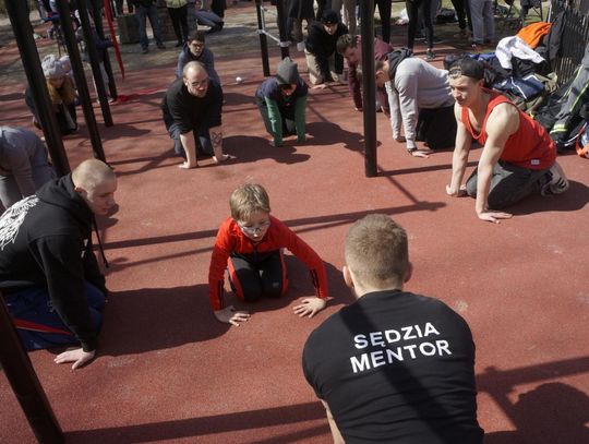 Otwarcie placu Street Workout w Redłowie