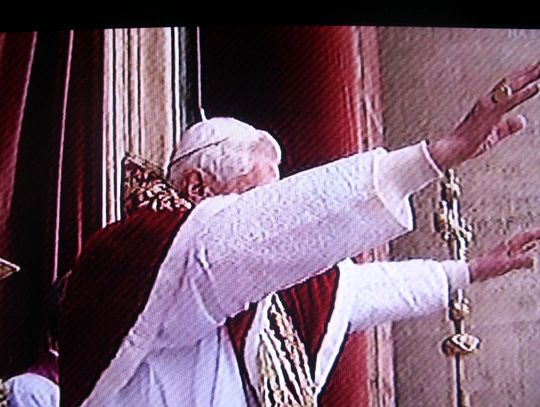 Papież przemówił w 64 językach: Miastu i Światu