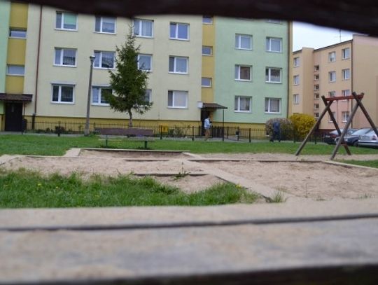 Parking zamiast placu zabaw?