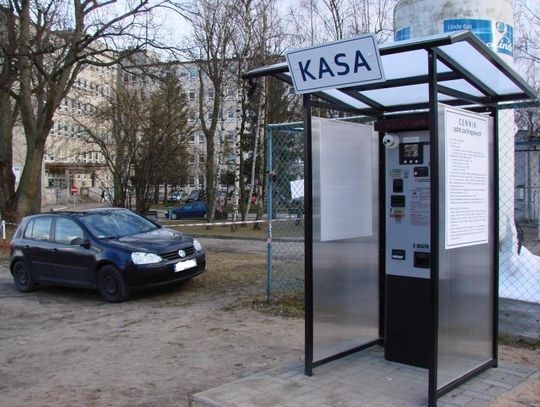 Parkingowa rewolucja - Remont i pół godziny bezpłatnego parkowania przy szpitalu