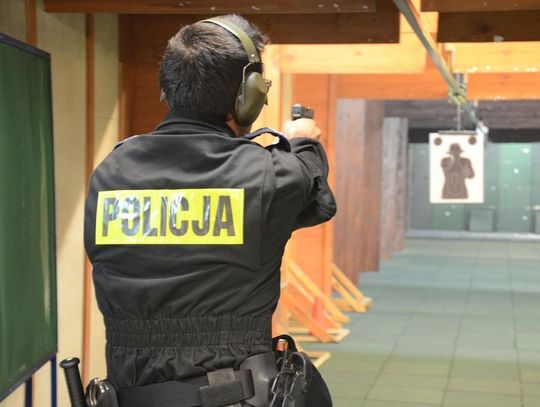 Patrol roku - celne strzelanie, w pogoni za złoczyńcą... Patrol roku - celne strzelanie, w pogoni za złoczyńcą...