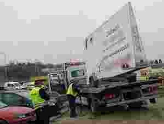 Patrole specjalnego zadania. Samorządowcy walczą z nielegalną reklamą