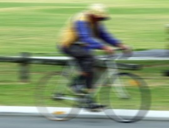 Peleton nietrzeźwych rowerzystów