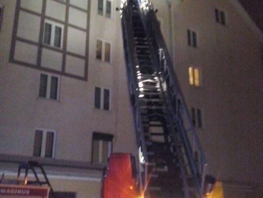 Petarda powodem pożaru dachu budynku przy ul. Andersena