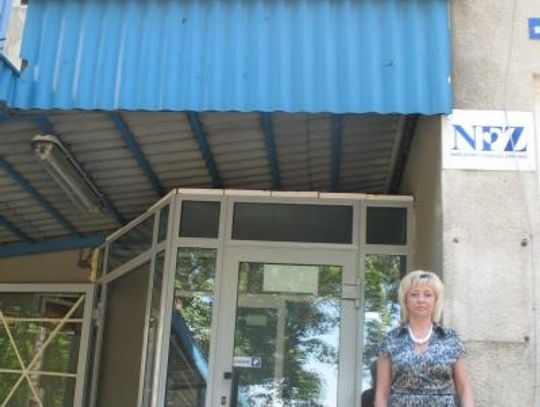 Pieczone prosię na szpitalnym festynie