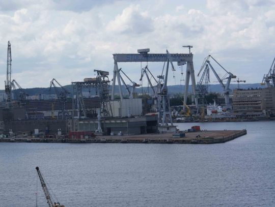 Pieniądze za stocznie albo głowa ministra Grada