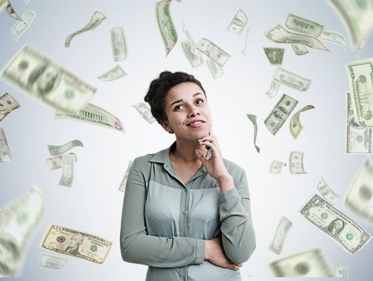 Pierwsza pożyczka w życiu? Zobacz, na co musisz zwrócić uwagę