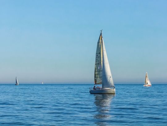 Pierwsze incydenty na wodzie. Przewrócił się jacht!