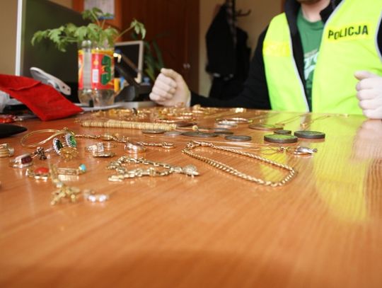 Pijany Anglik zniszczył auto, "bo było źle zaparkowane"