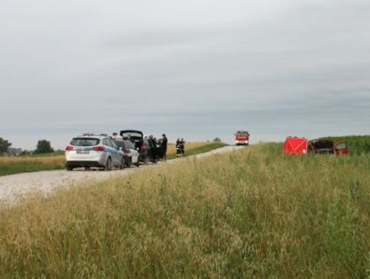 Pijany porzucił auto z martwym kolegą w środku