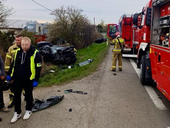 PILNE: Koszmarny wypadek na DK 91!  Dwie osoby nie żyją, cztery są poważnie ranne