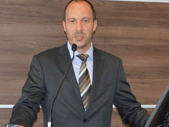 Po co prezesowi służbowe auto? Jest odpowiedź prezydenta