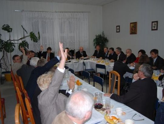 PO KONTROLI NIK. Burzliwa Sesja Rady Powiatu Tczewskiego