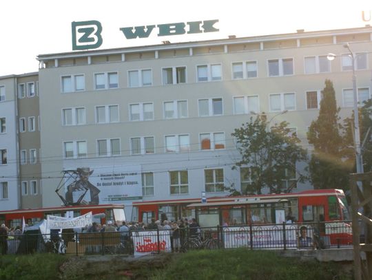 Po stronie prawdy - solidarni z protestującymi pod Urzędem prezydenta Adamowicza