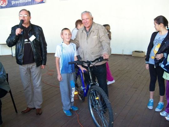 Pobiegł i... odjechał rowerem