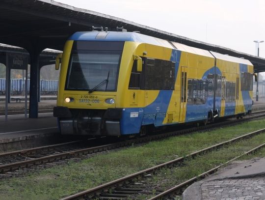 Pociągi mają jeździć szybciej