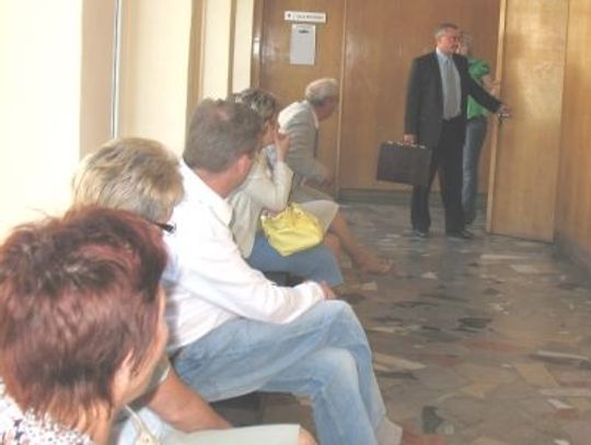 Podejrzany dyrektor ZOZ odwieszony