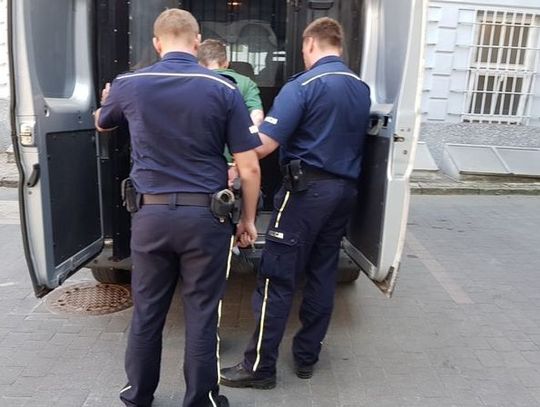 Podpalenie samochodu w Gdańsku. Zemsta za nieprzyjęcie do pracy?