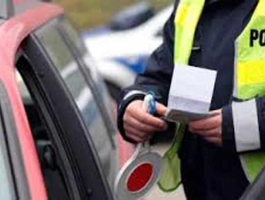 Podrobił dowód rejestracyjny samochodu. 51-latkowi grozi kara do 5 lat pozbawienia wolności  