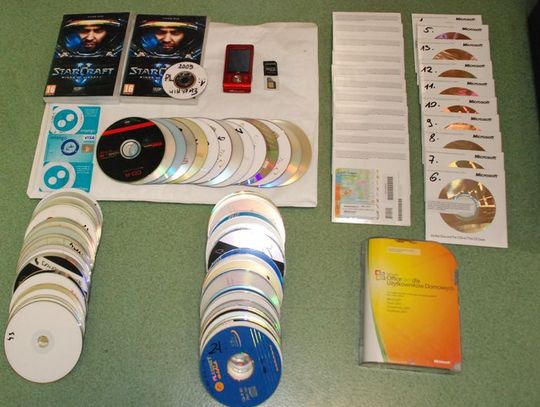 Podróby na aukcji w portalu