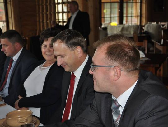 Podsumowali kadencję - włodarze miast i gmin powiatu starogardzkiego w jednym czasie i jednym miejscu