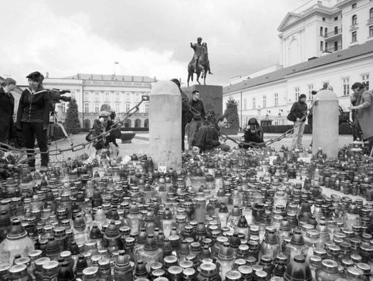 Pogrzeb Marii i Lecha Kaczyńskich odbędzie się w niedzielę, 17 kwietnia. Spoczną razem - na Wawelu