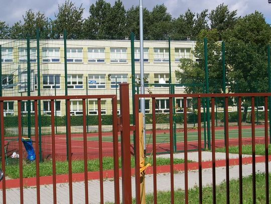 Pojeżdżą na łyżwach? Będą pieniądze, powstanie „biały Orlik”