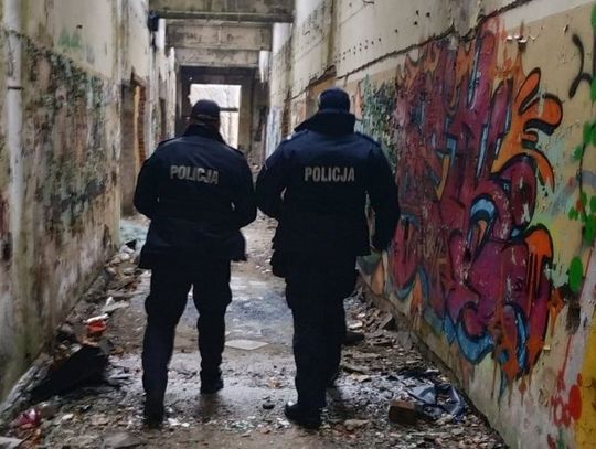 Policja ostrzega: nie bądź obojętny, reaguj gdy ktoś może zamarznąć