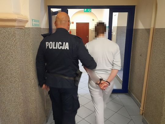 Policjanci aresztowali 27-latkę podejrzaną o ugodzenie nożem mężczyzny
