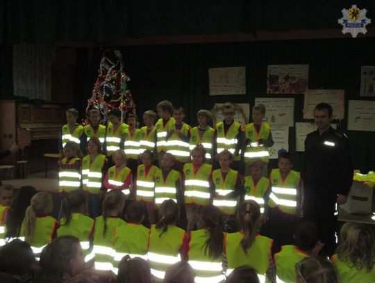 Policjanci o bezpieczeństwie w szkołach w Pręgowie i Buszkowach