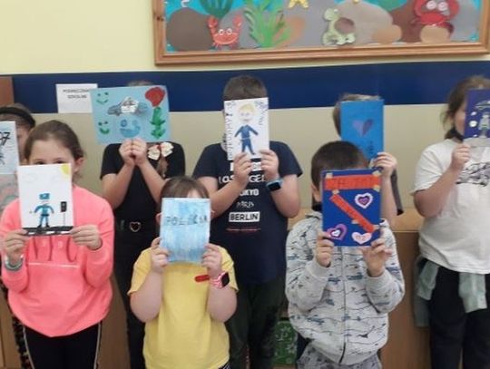 Policjanci otrzymali podziękowania od uczniów