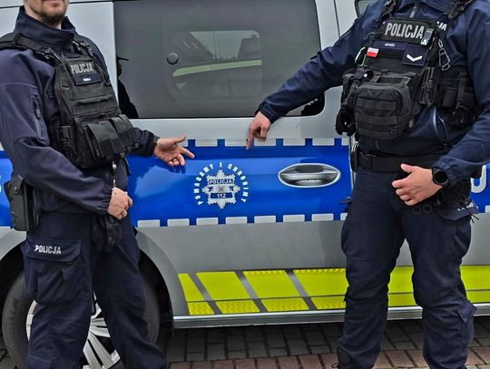Policjanci uratowali 73-letniego mężczyznę, który leżał w wodzie przez 3 godziny