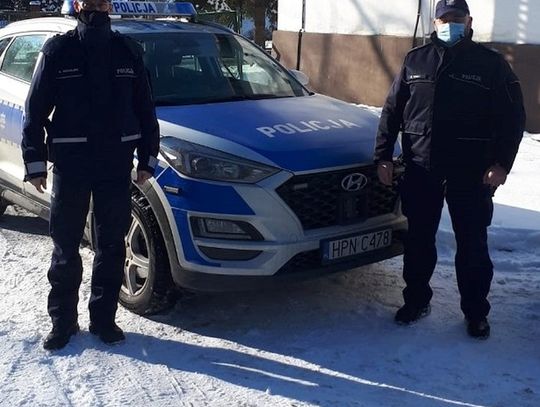 Policjanci uratowali życie 88-latce