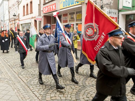 Policjanci współorganizowali rajd z okazji 100-lecia wkroczenia wojsk polskich do Kościerzyny