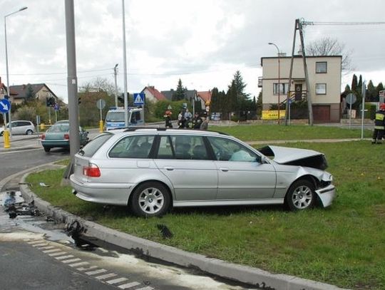 Policjanci wyjaśniają przyczyny wypadku przy ul. Głowackiego