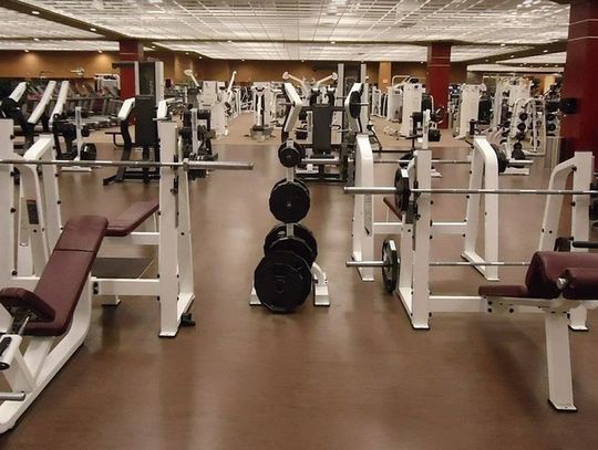 Policjanci wystąpią do sądu o ukaranie właściciela siłowni, który nie stosował się do obostrzeń