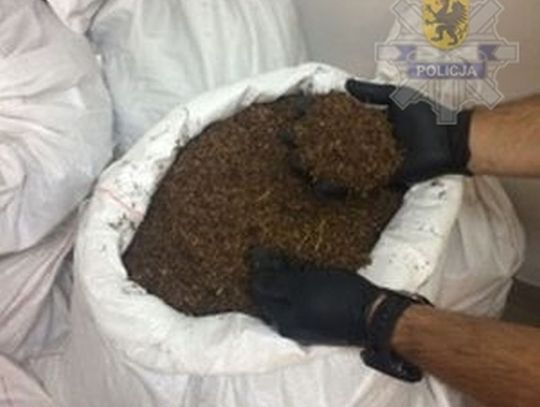 Policjanci z Szemudu zabezpieczyli ponad 210 kg nielegalnego tytoniu