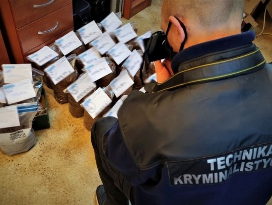 Policjanci zabezpieczyli ponad 20 kg krajanki tytoniu
