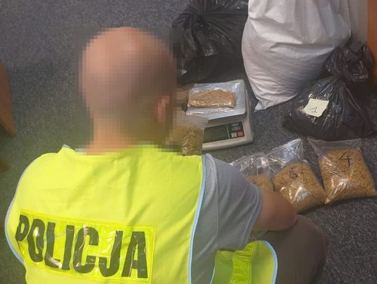 Policjanci zabezpieczyli prawie 16 kg krajanki tytoniowej