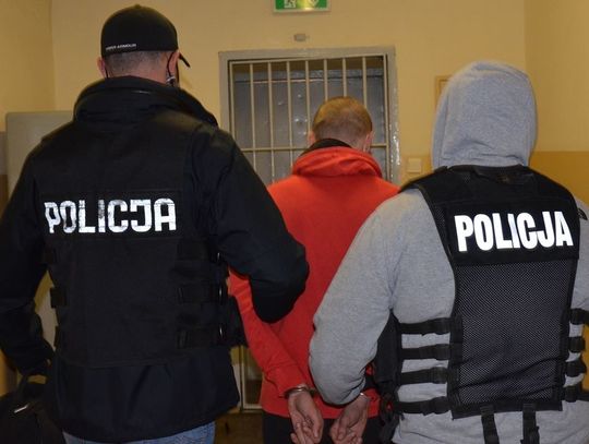 Policjanci zatrzymali mężczyznę poszukiwanego 7 listami gończymi